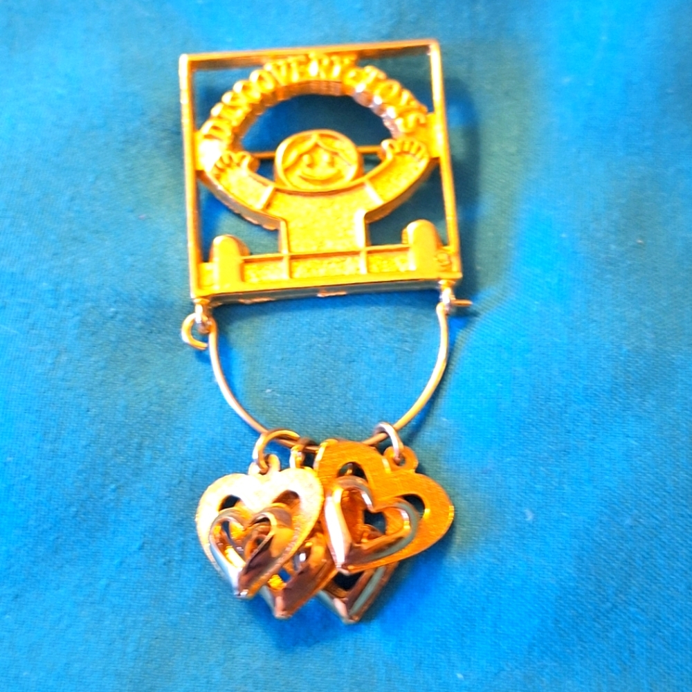 Vintage Gold Tone Discovery Toys Charm Holder